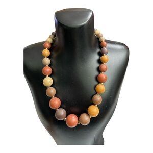 Vintage Chunky Earth Tones / Natural Tones beaded necklace Bakelite